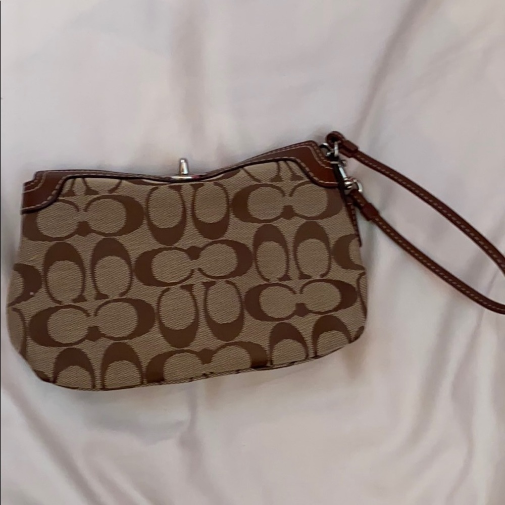 NWOT Coach wristlet